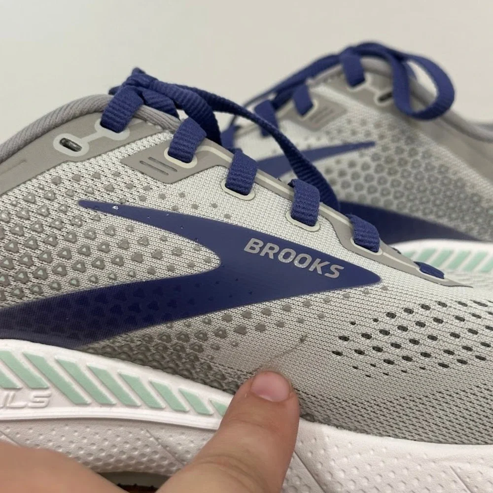 Brooks Womens Sneakers Size 9 Adrenaline GTS 22 Running Shoes Gray Blue Active